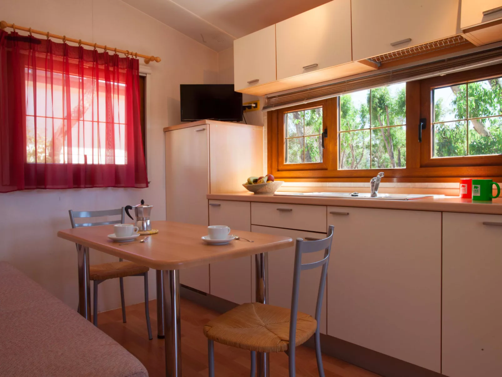 Camping Village Capo d'Orso-Binnen
