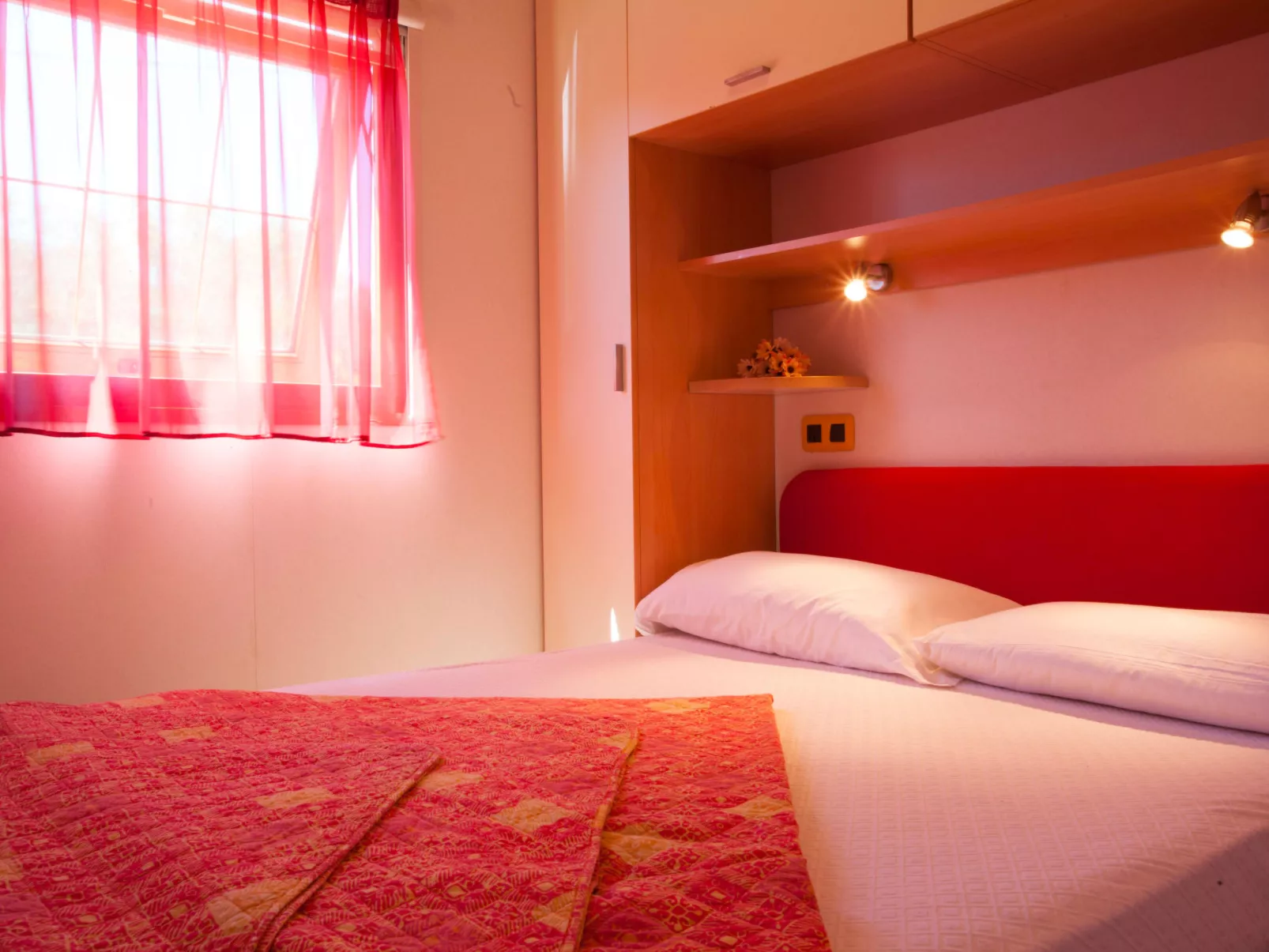 Camping Village Capo d'Orso-Binnen