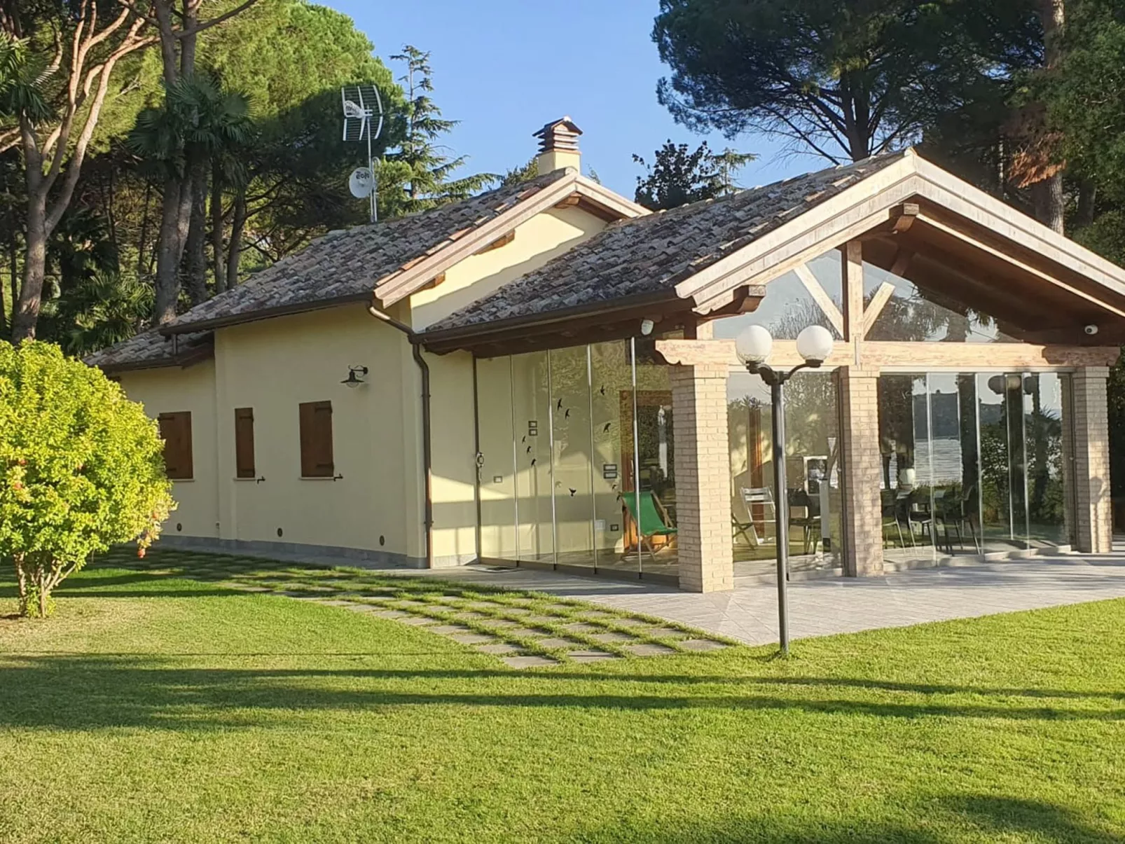 La Spiaggia-Buiten