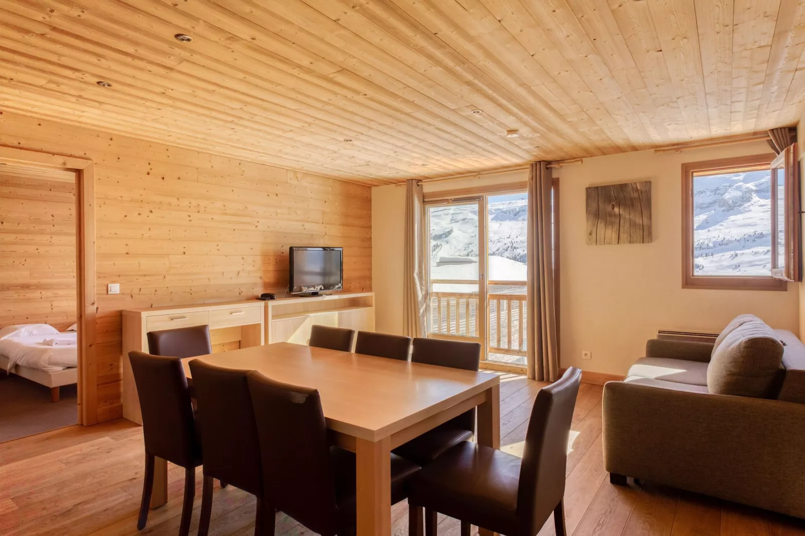 Authentiek appartement in het skigebied Le Grand Massif-Woonkamer