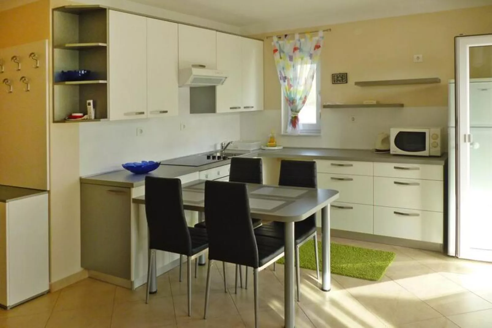 Appartement in Starigrad Paklenica op slechts 200 meter van de zee-Keuken