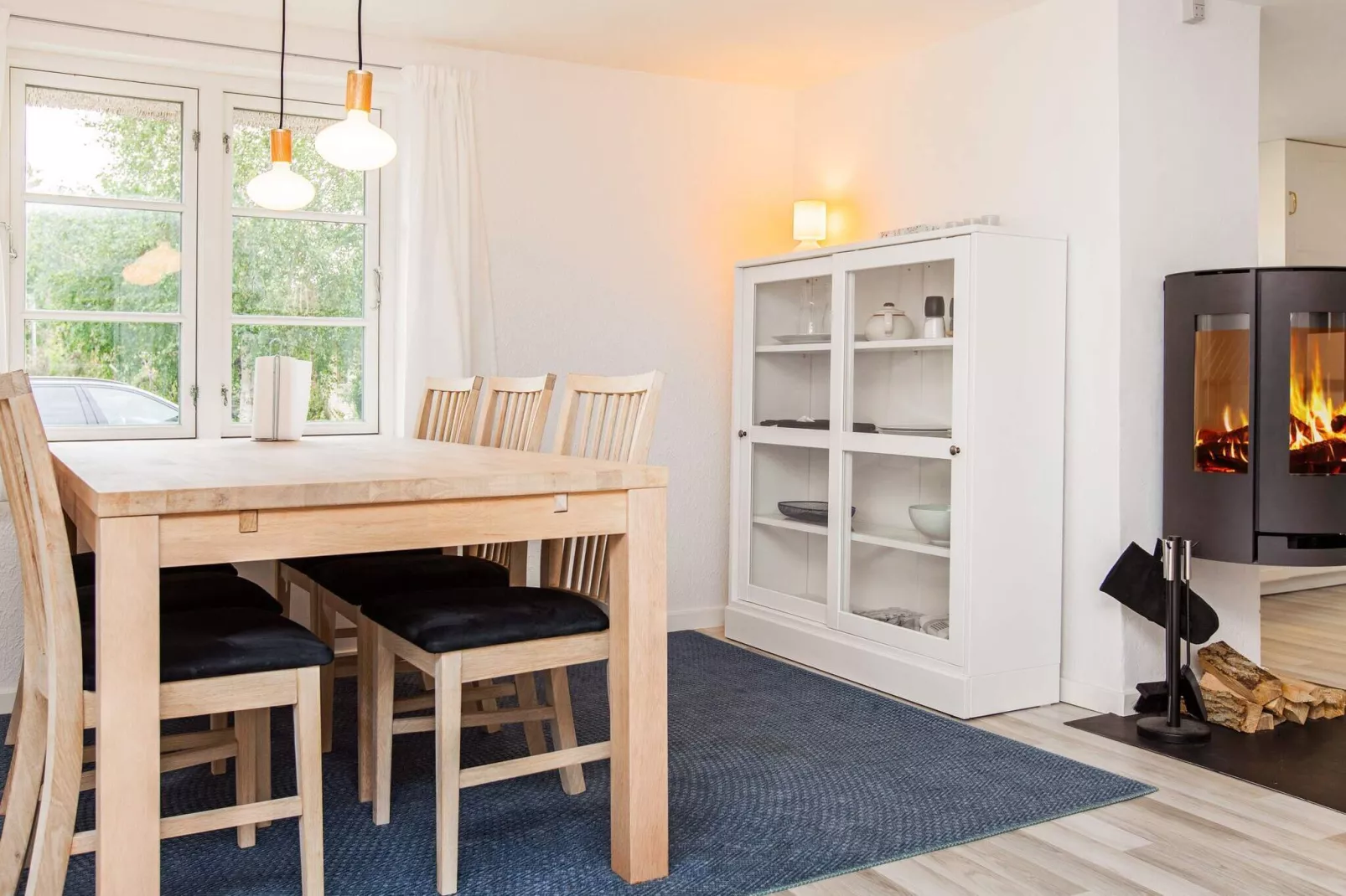 Idyllisch rietgedekt huisje-By Traum-Binnen