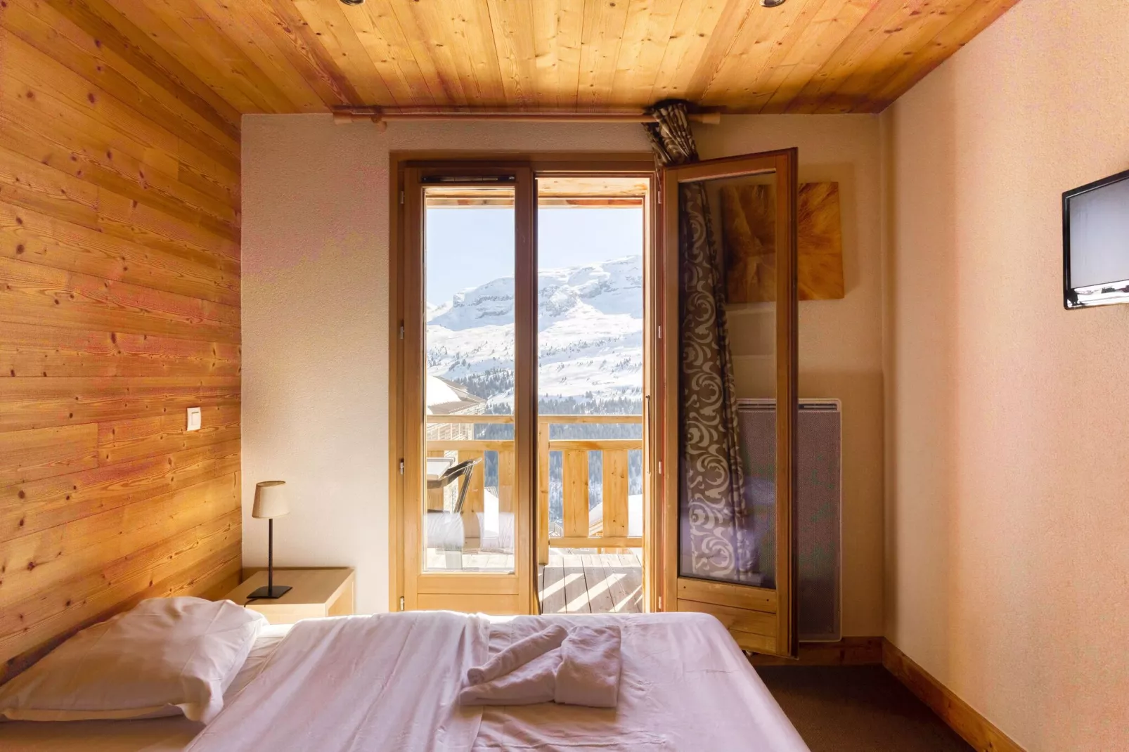 Authentiek appartement in het skigebied Le Grand Massif-Slaapkamer