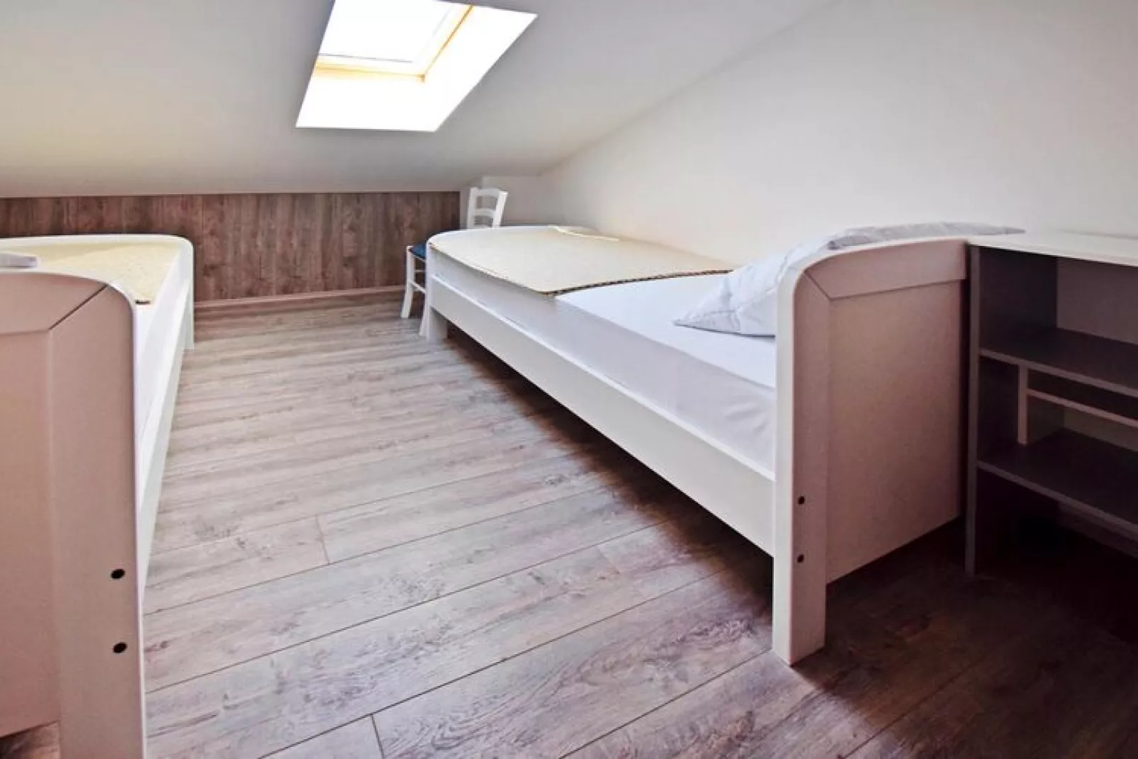 Apartments Branka Starigrad SD-79 A-02 OG 6 Pers