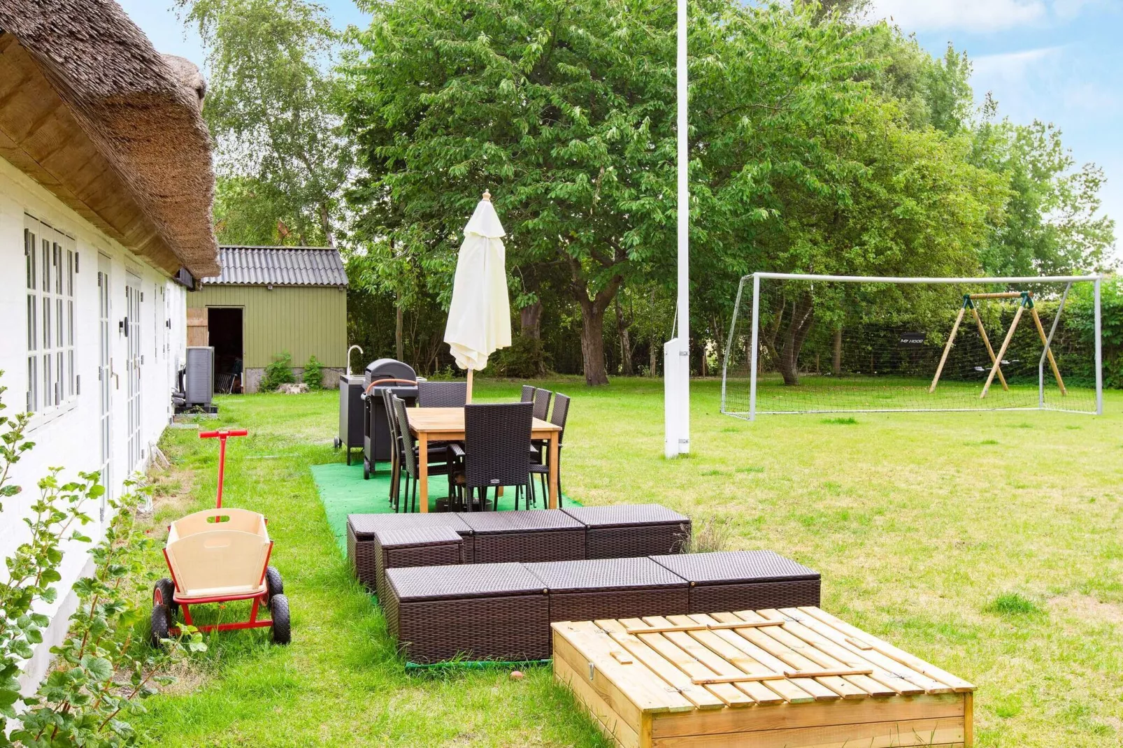 Idyllisch rietgedekt huisje-By Traum-Uitzicht