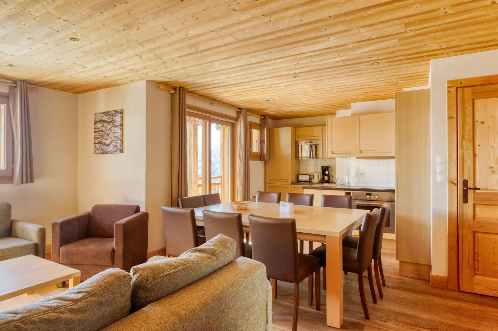 Authentiek appartement in het skigebied Le Grand Massif-Woonkamer