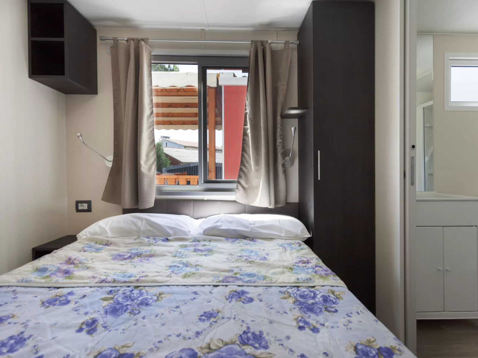 Camping Village Mare Pineta-Binnen