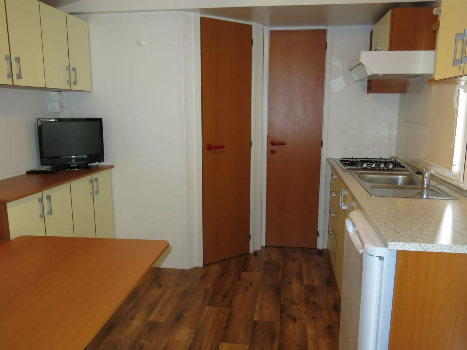 Camping Village Mare Pineta-Binnen