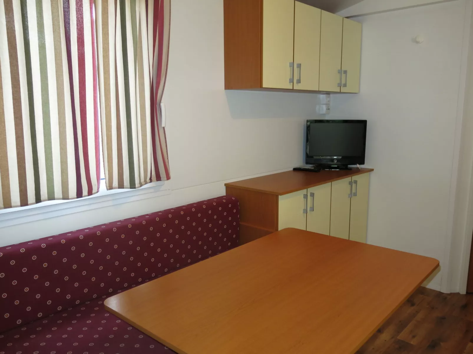 Camping Village Mare Pineta-Binnen