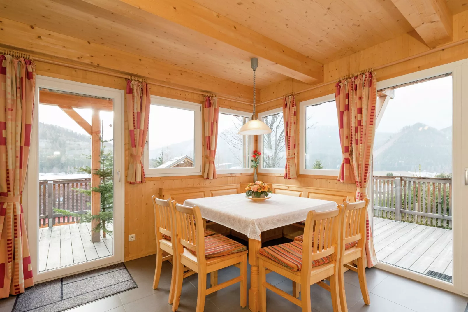 Chalet Eresma-Eetkamer