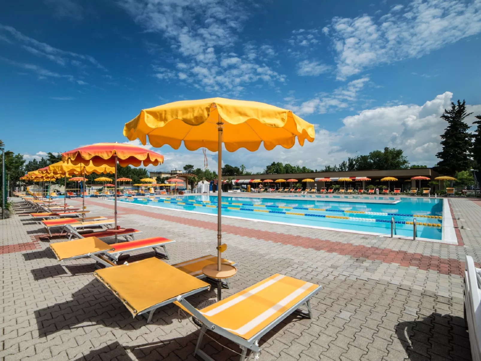 Baia Holiday Gasparina-Buiten
