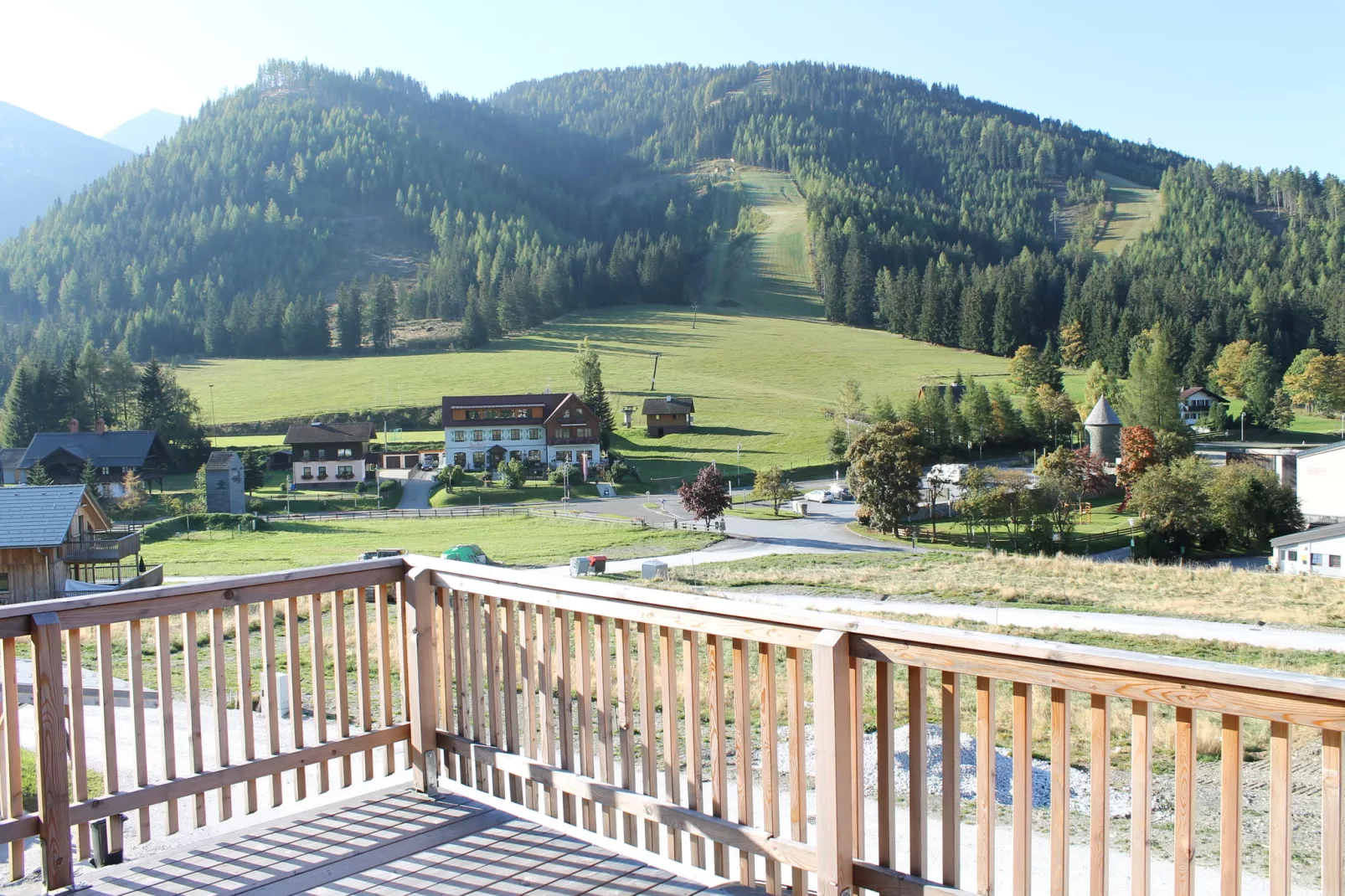 Luxe vakantiechalet in Steiermark met sauna-Terrasbalkon