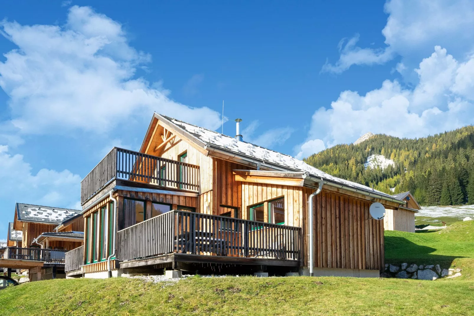 Luxe vakantiechalet in Steiermark met sauna-Buitenkant zomer