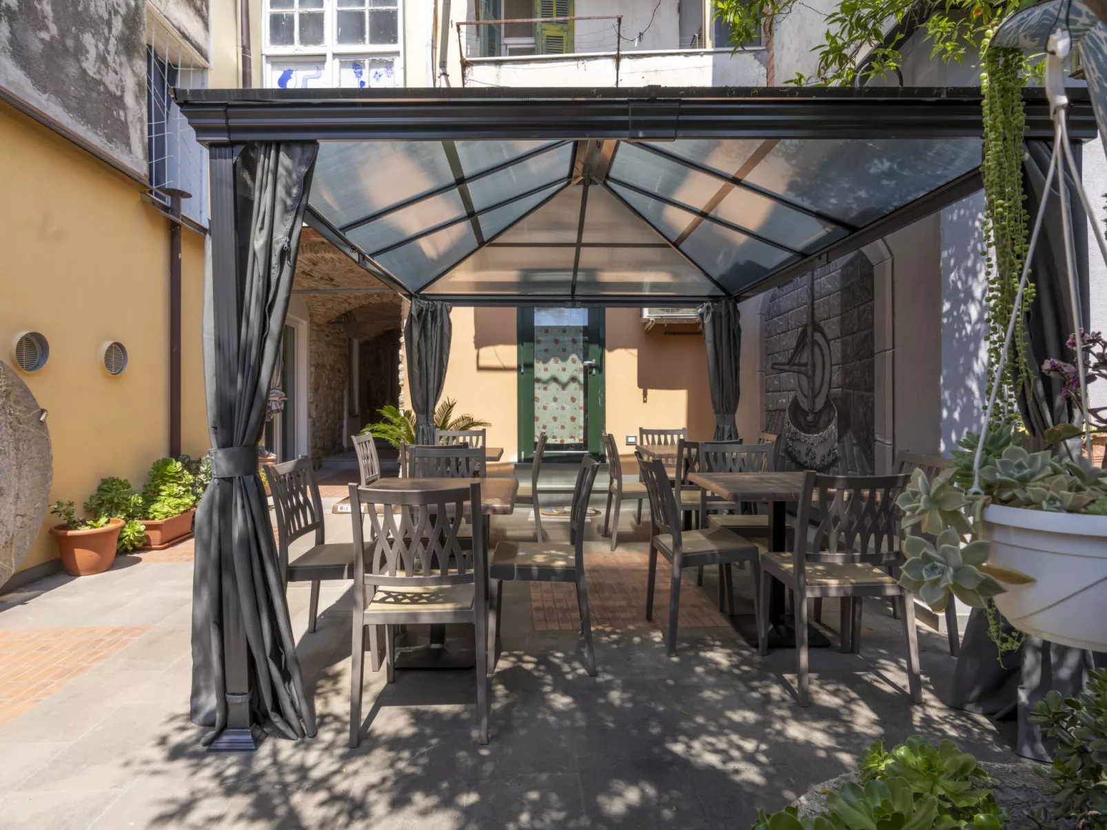 Cantina-Binnen