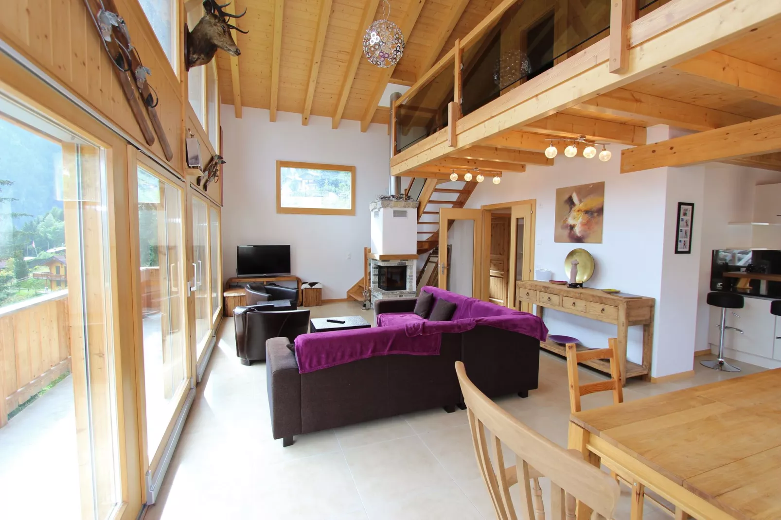Chalet Chaud-Woonkamer