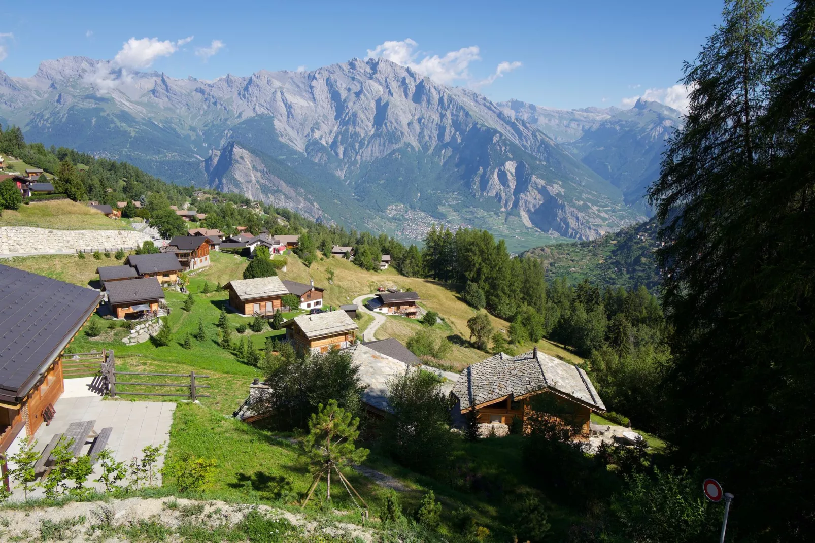 Chalet Panaga-Uitzicht zomer