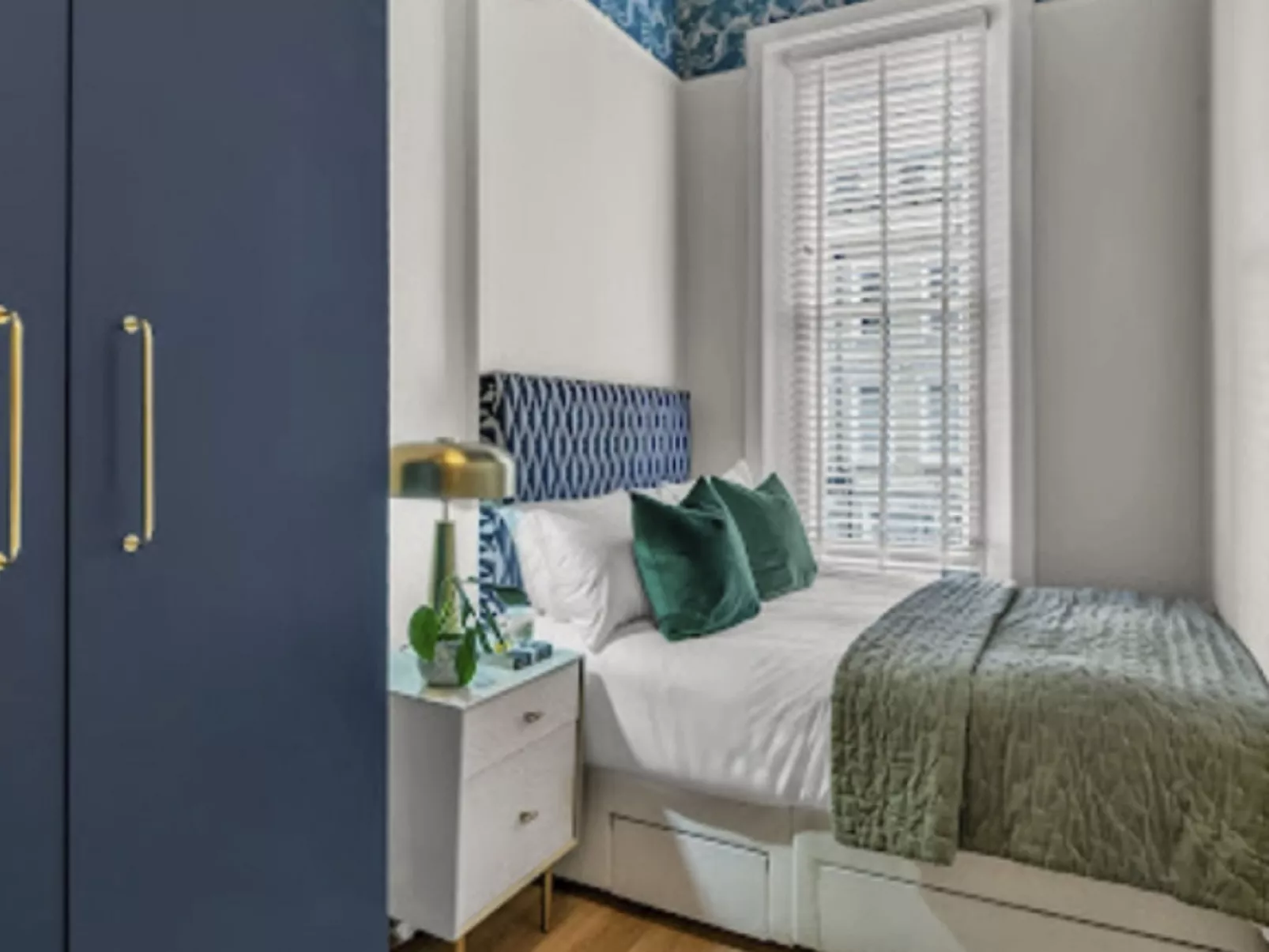 Kensington 1 bedroom apt-Binnen