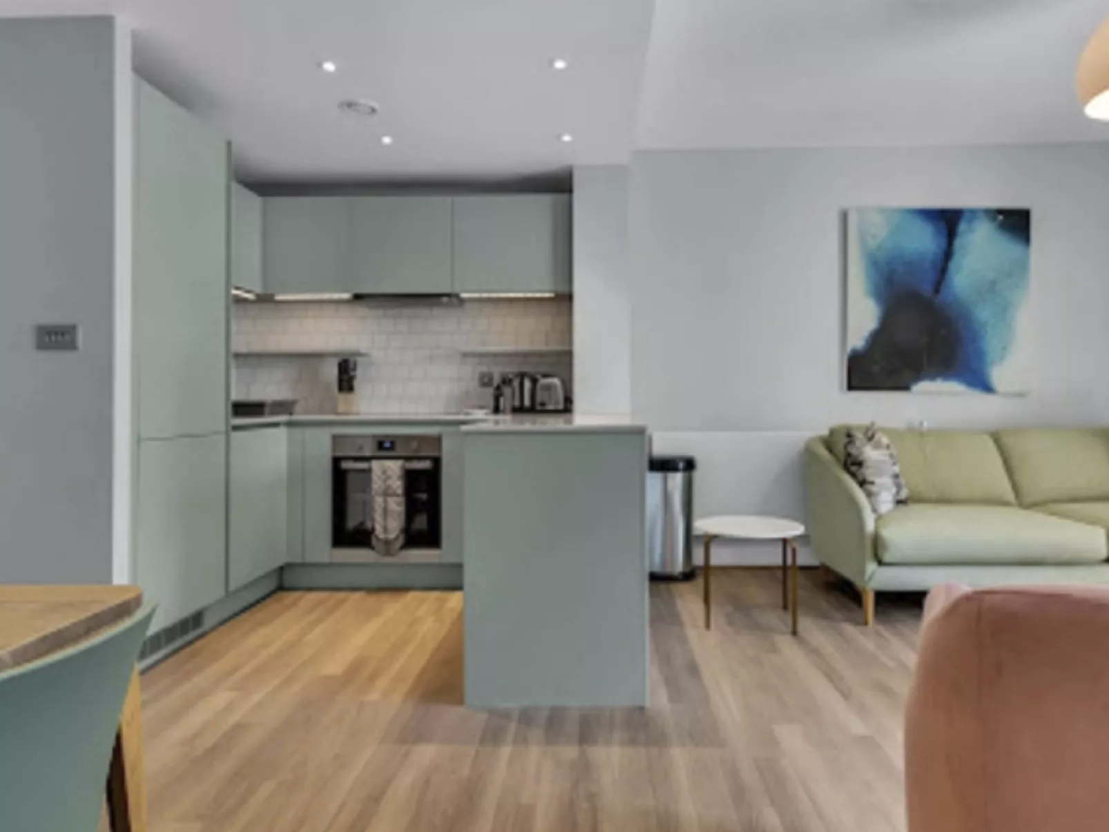 Olympic Way Apt in Wembley Park-Binnen