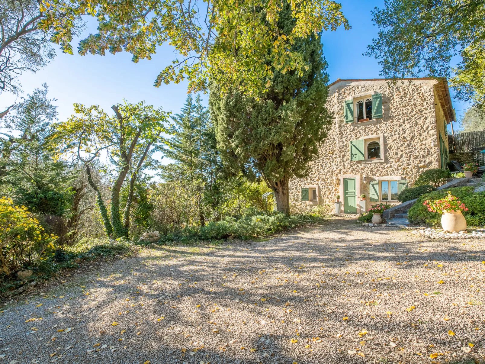 Le Clermont-Buiten