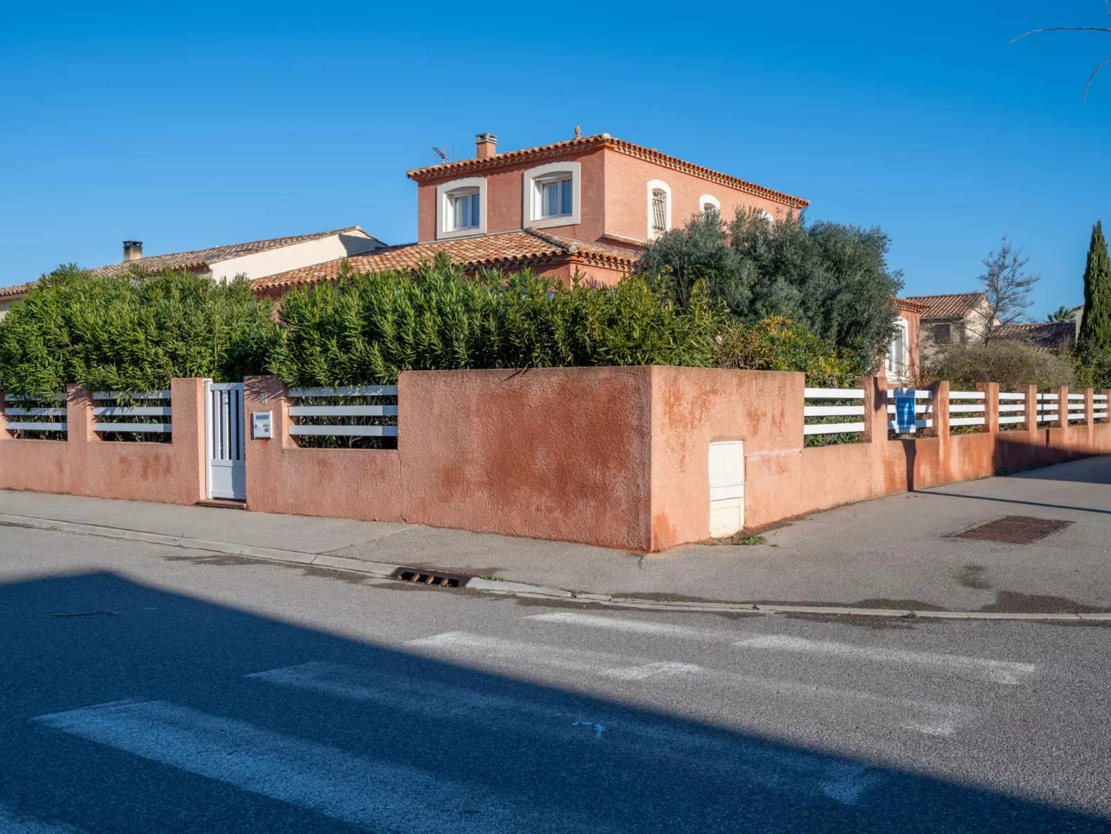 Maison des Pins Parasol-Buiten