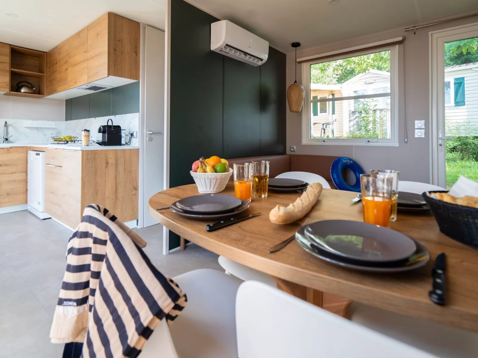 Luxe 3 chambres 6 personnes-Binnen