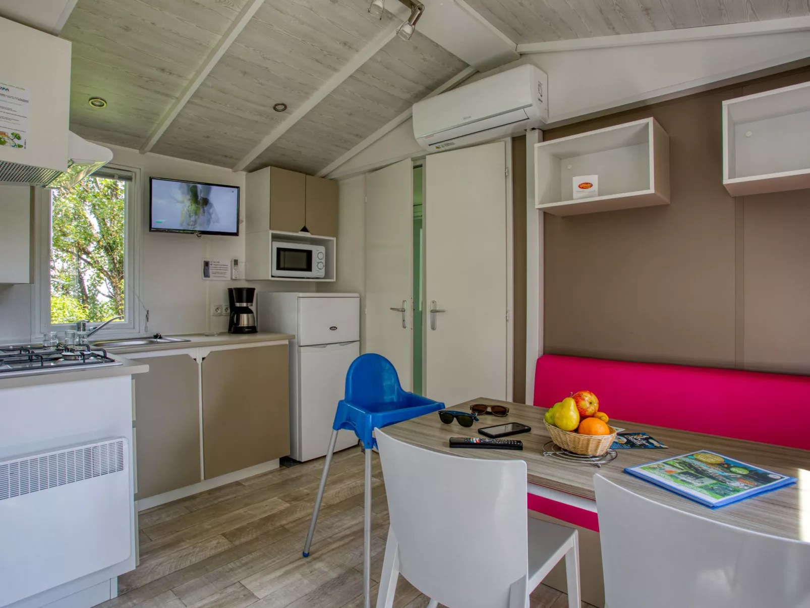 Prestige 2 chambres 5 personnes-Binnen