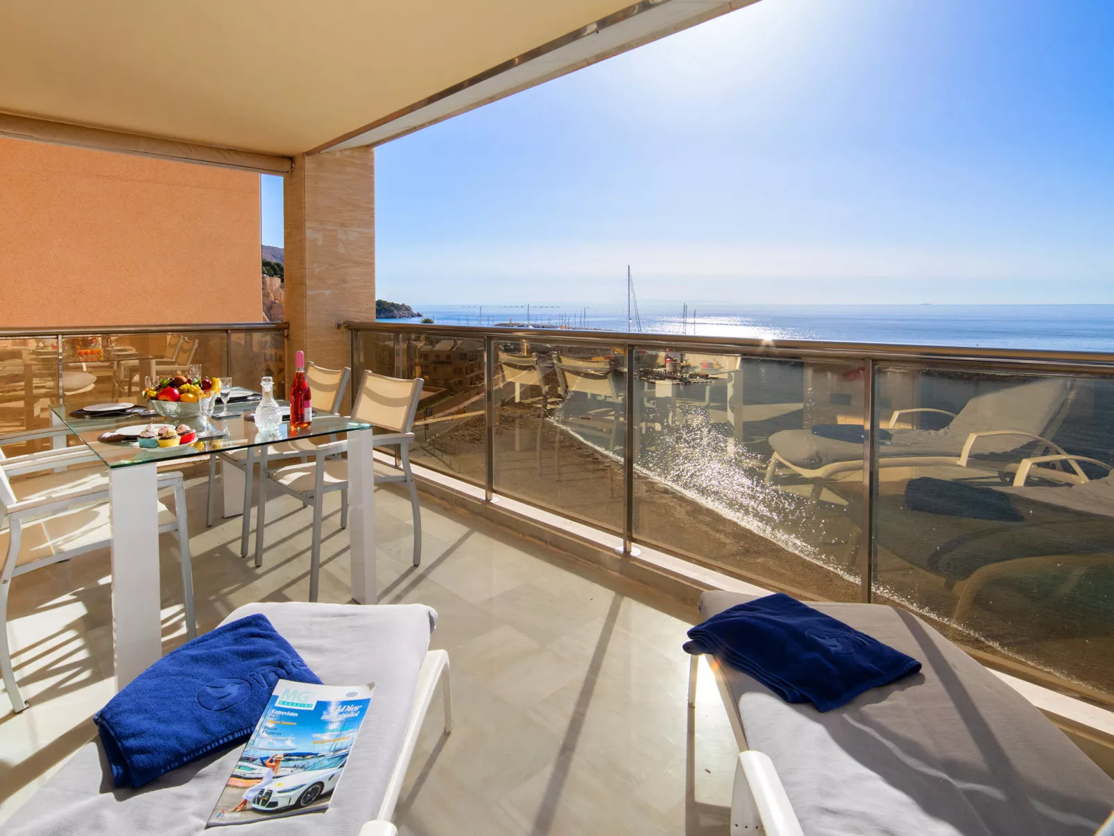 Puerto Beach Sea View Apartment-Binnen