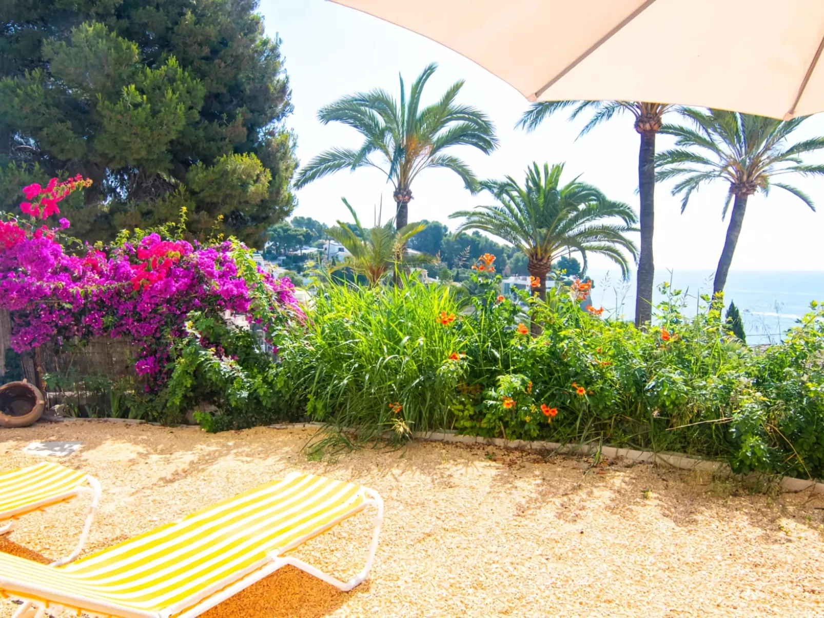Cala Advocat-Buiten