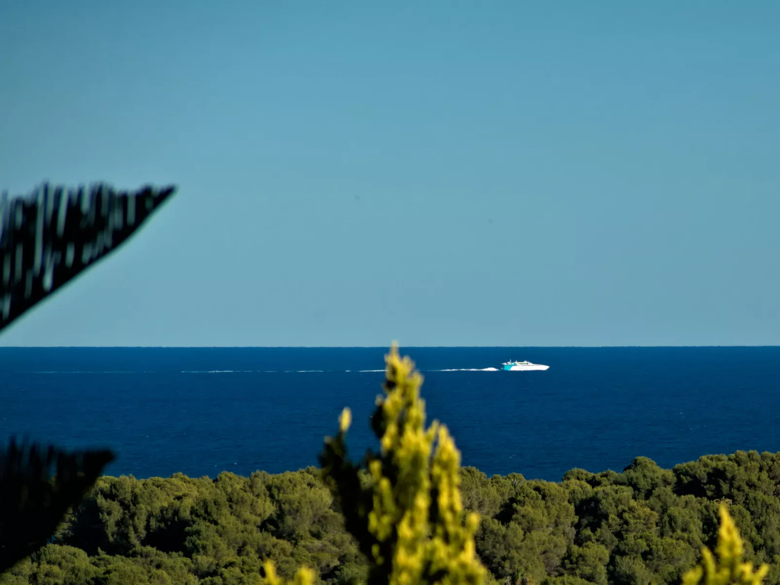 Chill Out on the Sea-Buiten