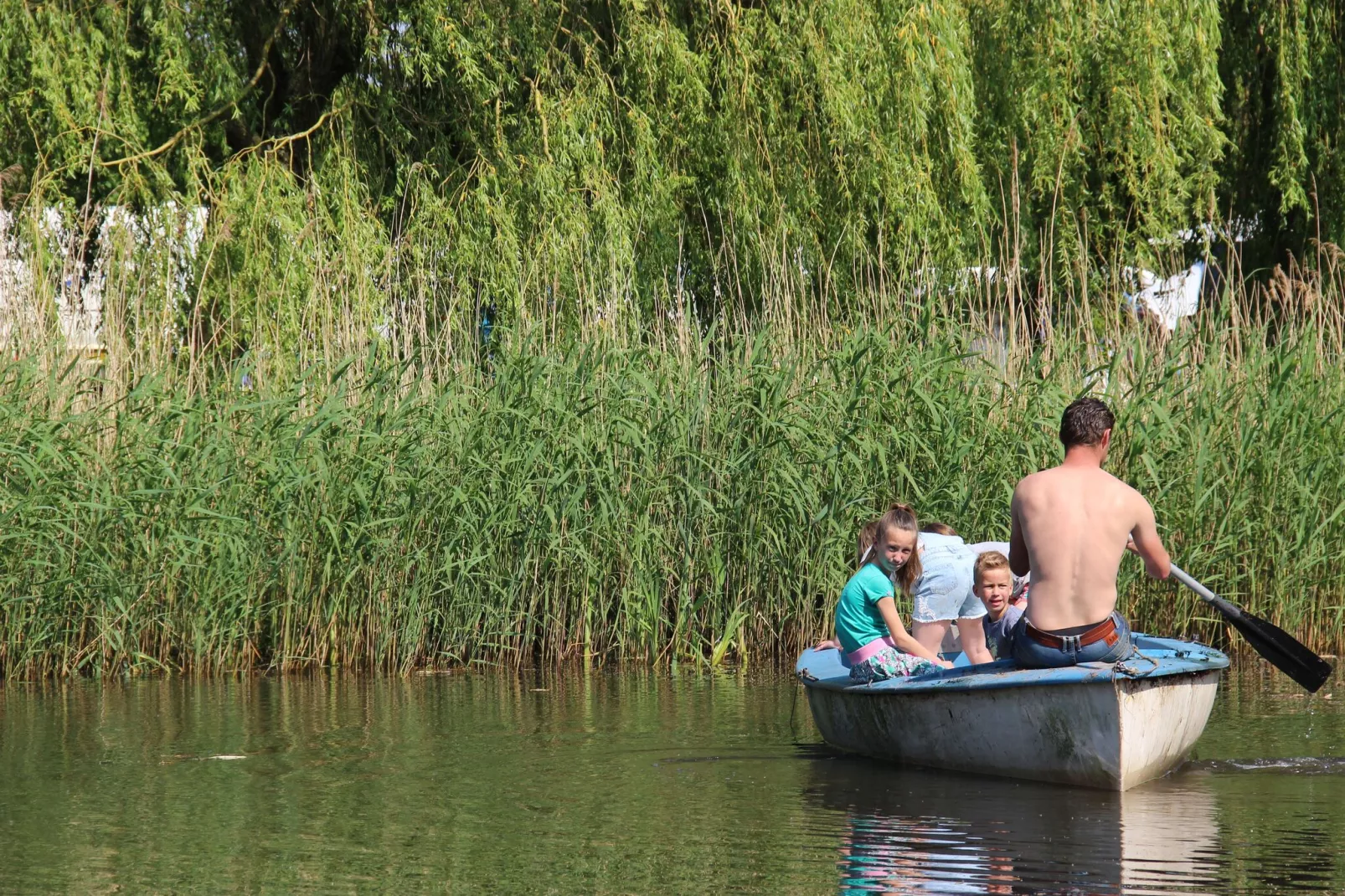 Vakantiehuisje 3 Aarde Groene Camping Lage Zwaluwe-Faciliteiten