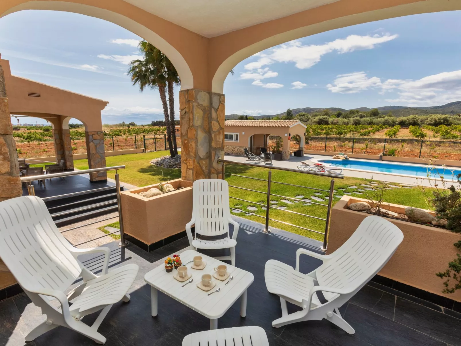 Finca Villa Roig-Buiten