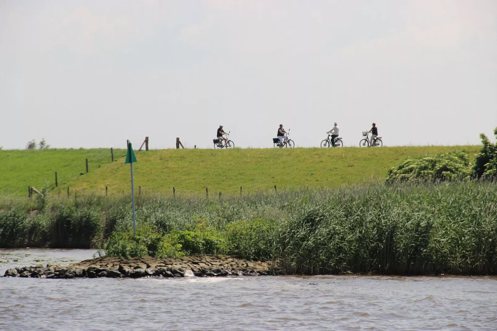 Vakantiehuisje 3 Aarde Groene Camping Lage Zwaluwe-Gebieden zomer 5km