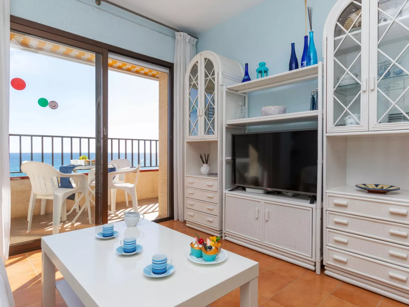 Seafront Apartment Torre Valentina-Binnen