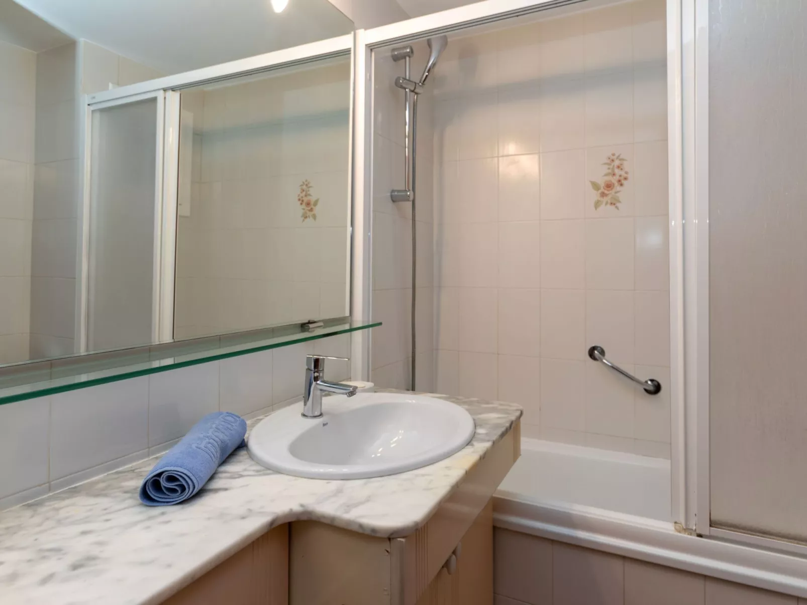 Seafront Apartment Torre Valentina-Binnen