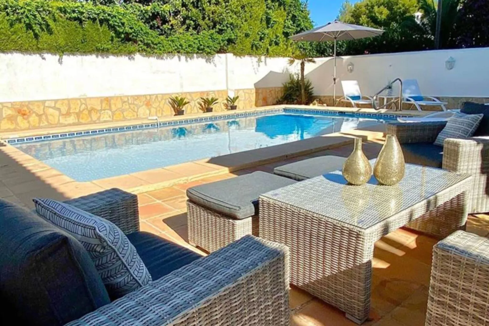 poolofhouse