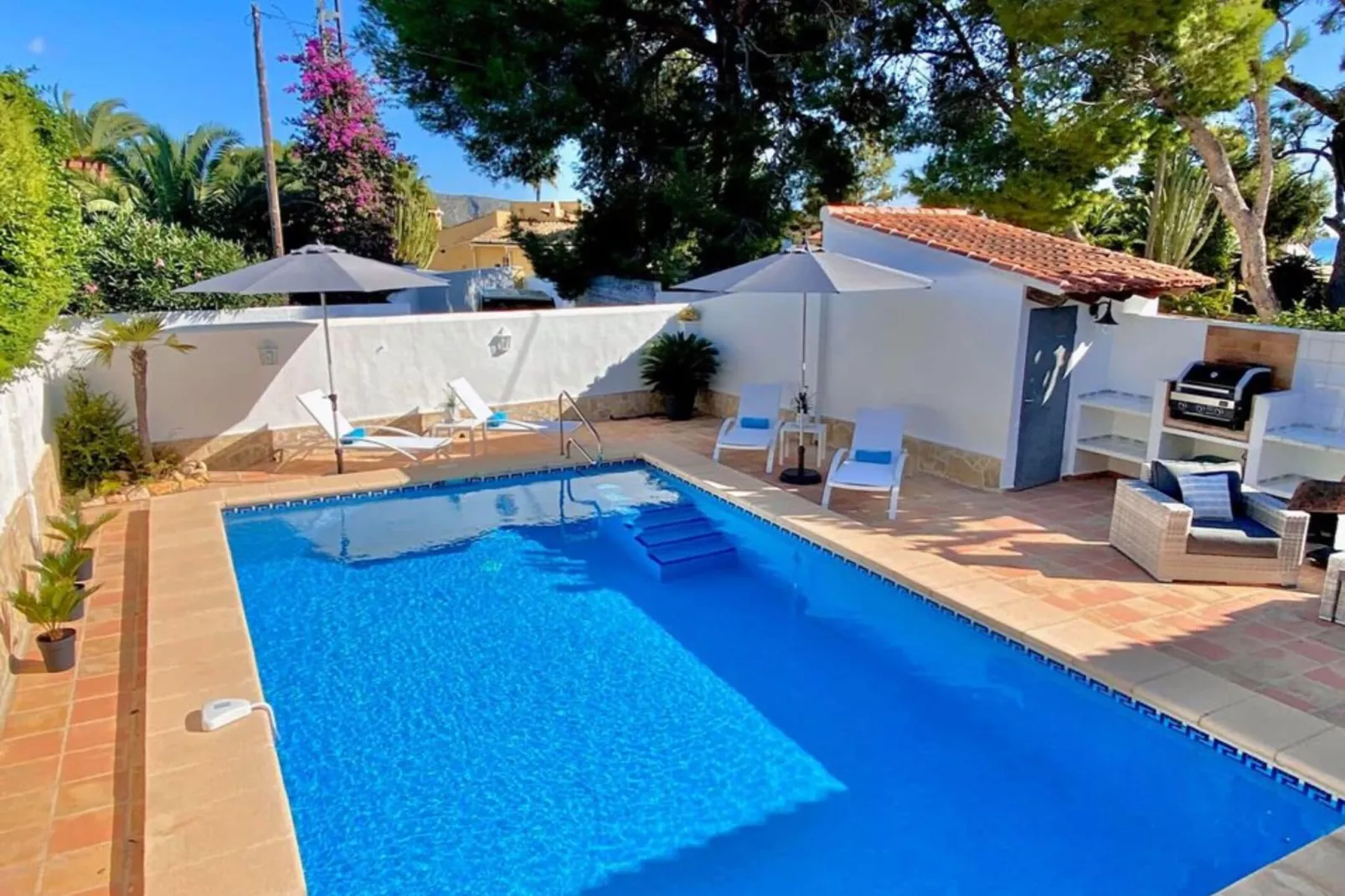poolofhouse