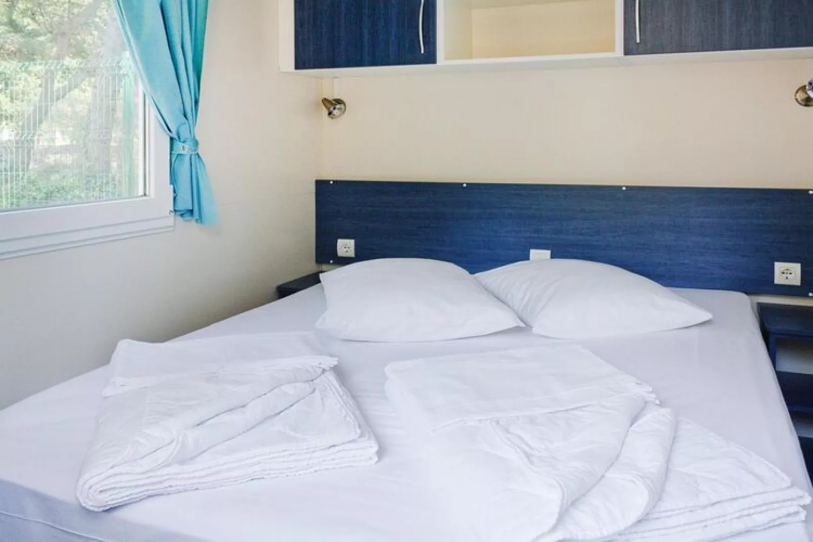 Mobile Homes Kovacine Cres-MH Family - 5 Pers-Slaapkamer