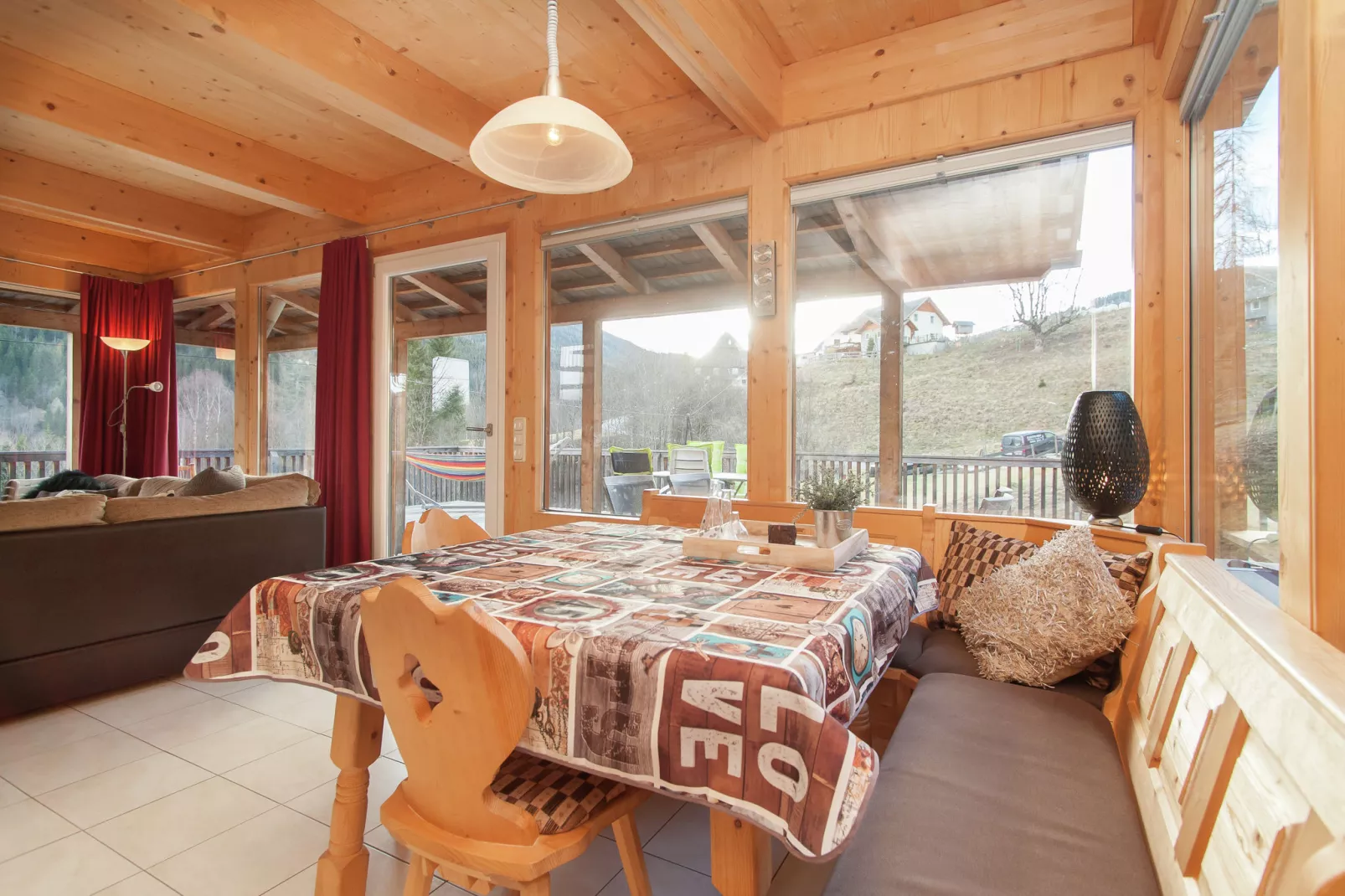 Chalet Sonn-Alm-Eetkamer