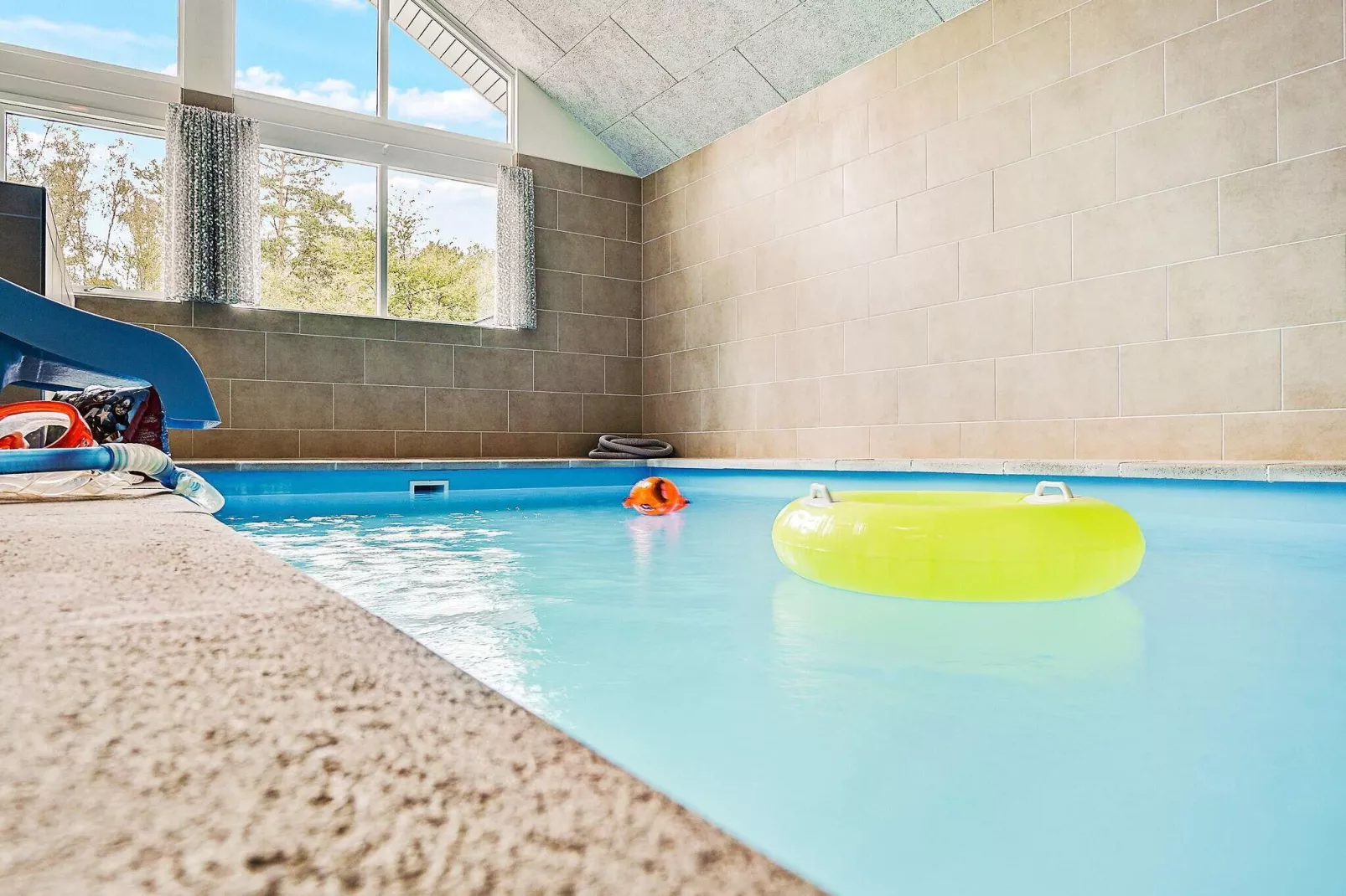 20 persoons vakantie huis in Frederiksværk-Zwembad