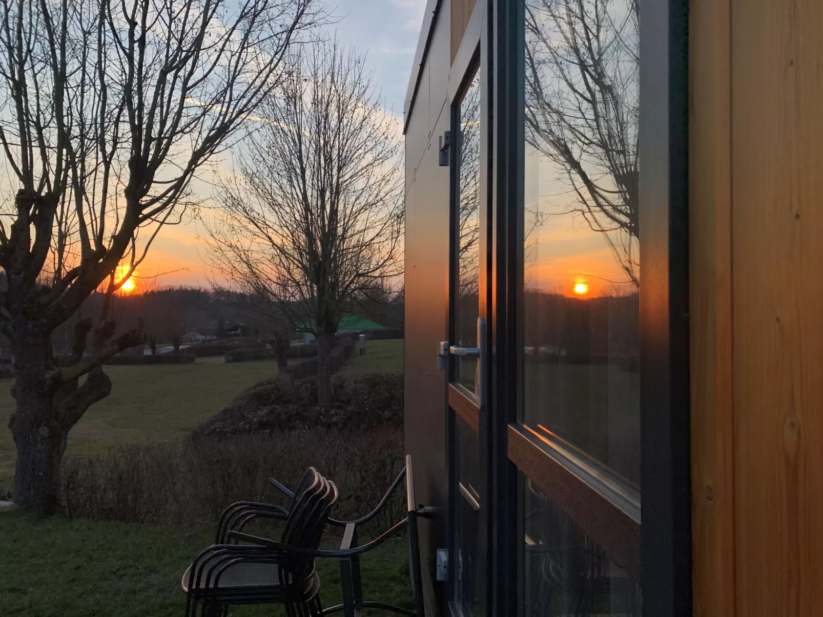 Tiny Haus mit schönem Seeblick-Binnen