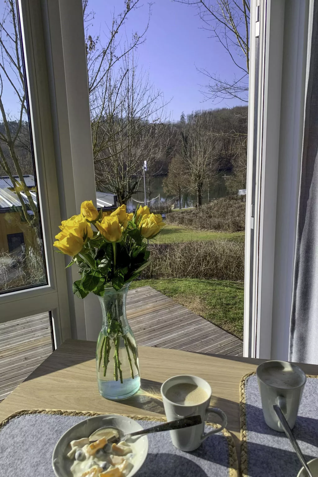 Tiny Haus mit schönem Seeblick-Buiten