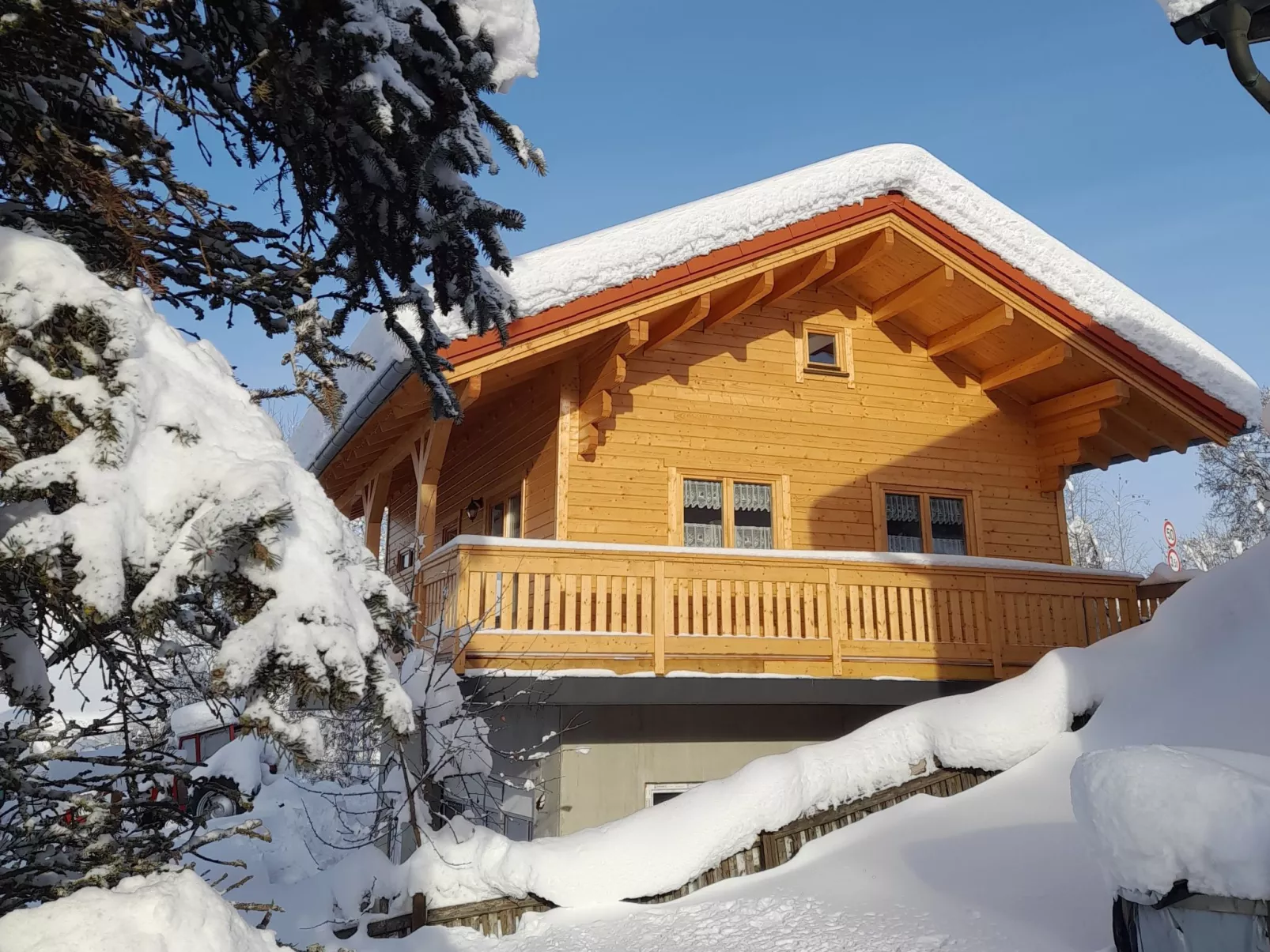 Chalet Toni mit Sauna-Buiten