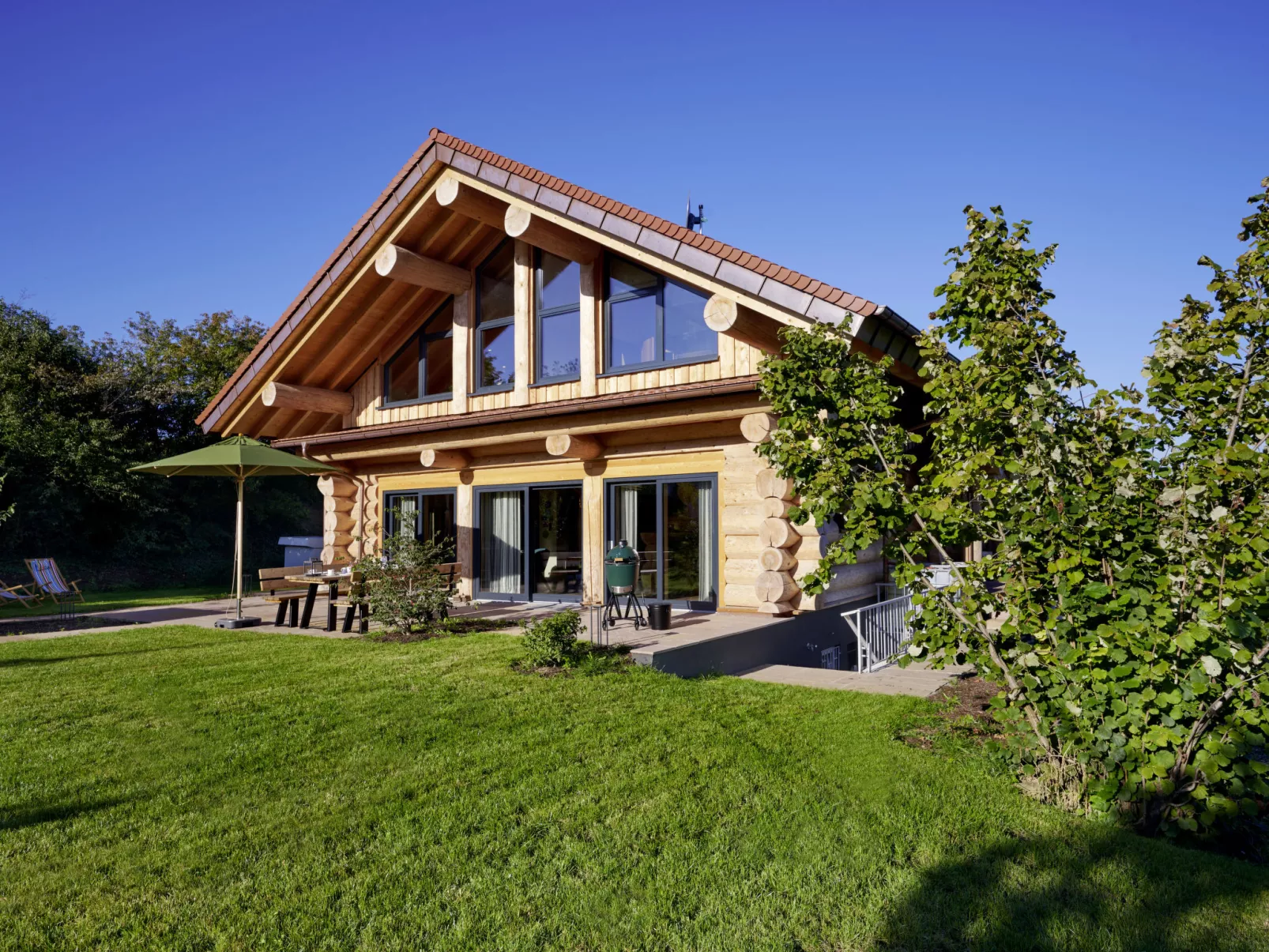 Schwarzwaldchalet de luxe mit Sauna-Buiten