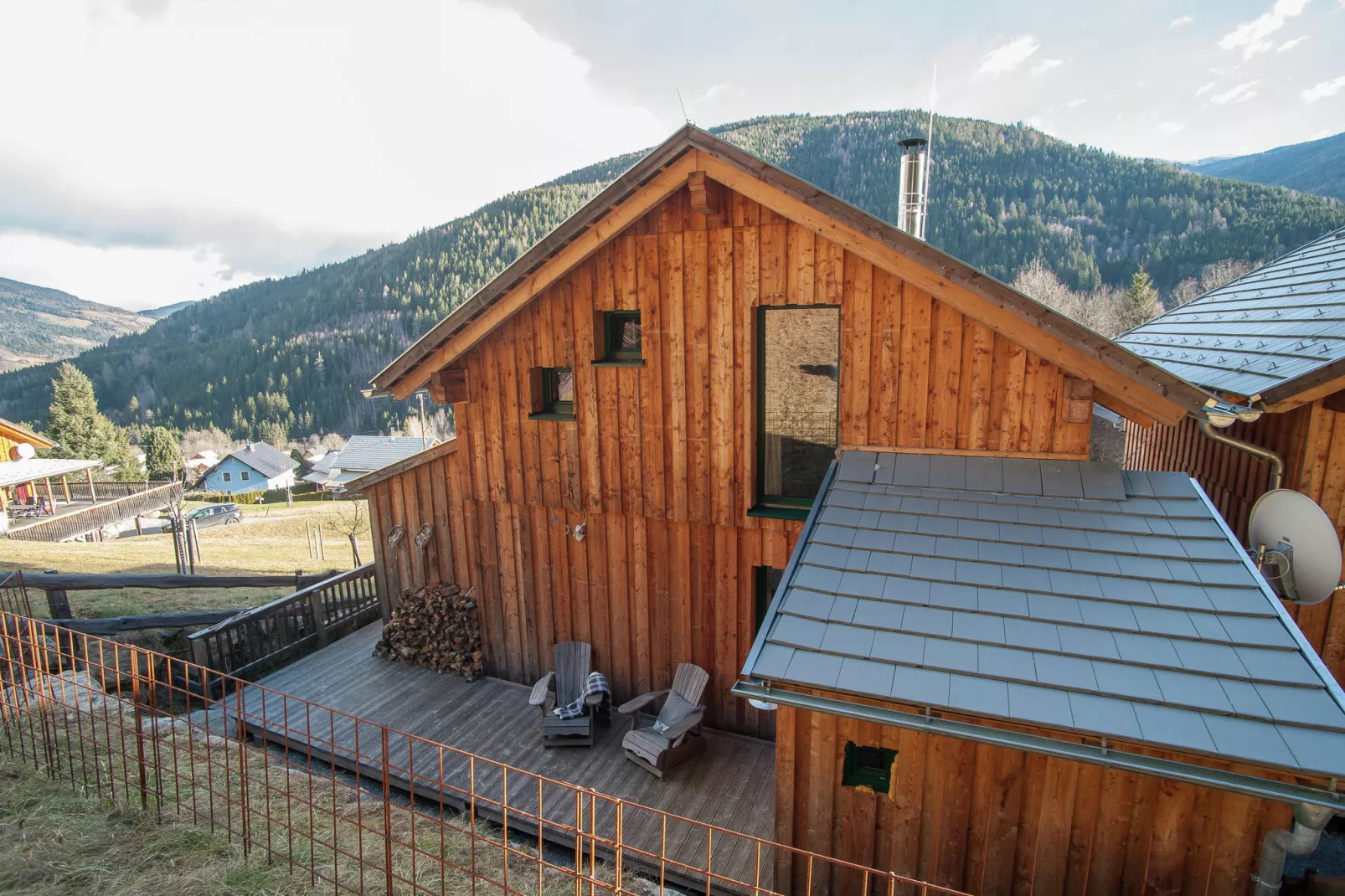 Chalet De Berghut-Buitenkant zomer