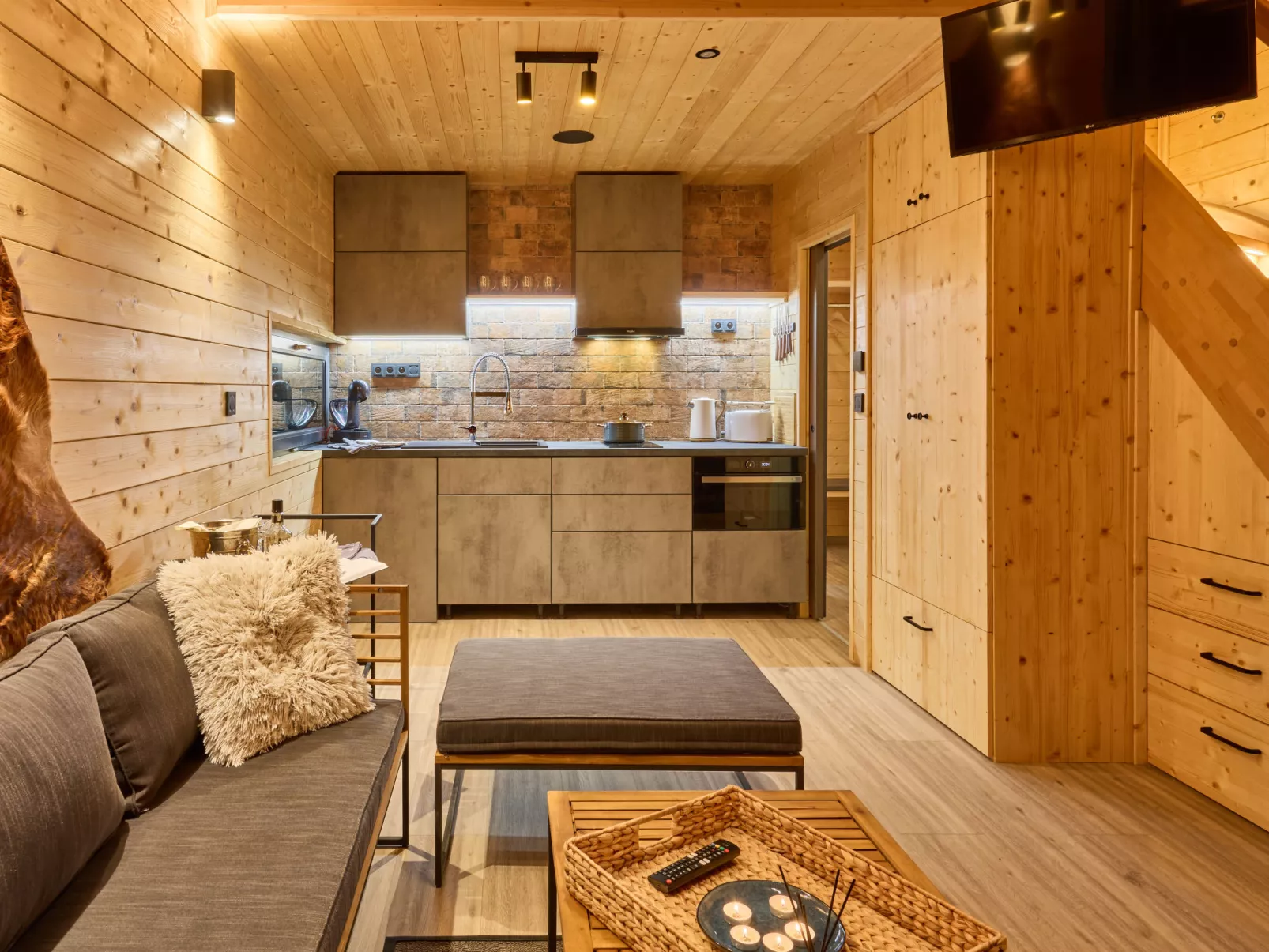 Luxe Timber Lodge & Pet Retreat-Binnen