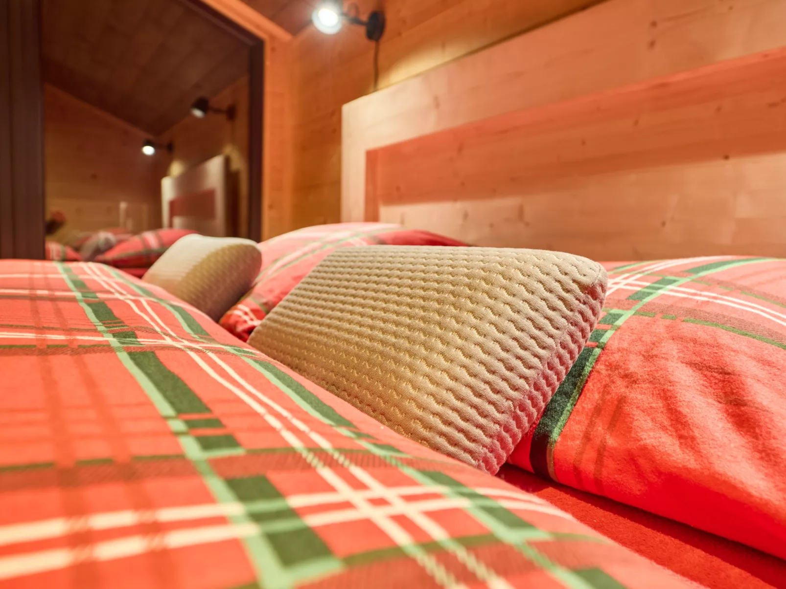 Luxe Timber Lodge & Pet Retreat-Binnen