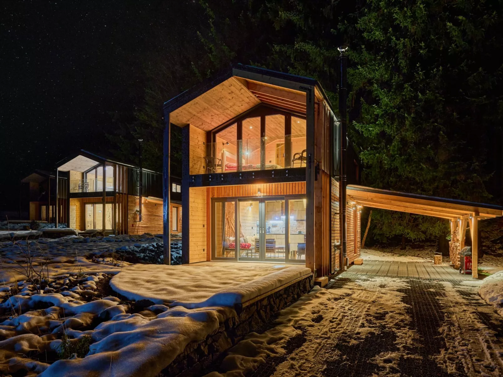 Luxe Timber Lodge & Pet Retreat-Buiten