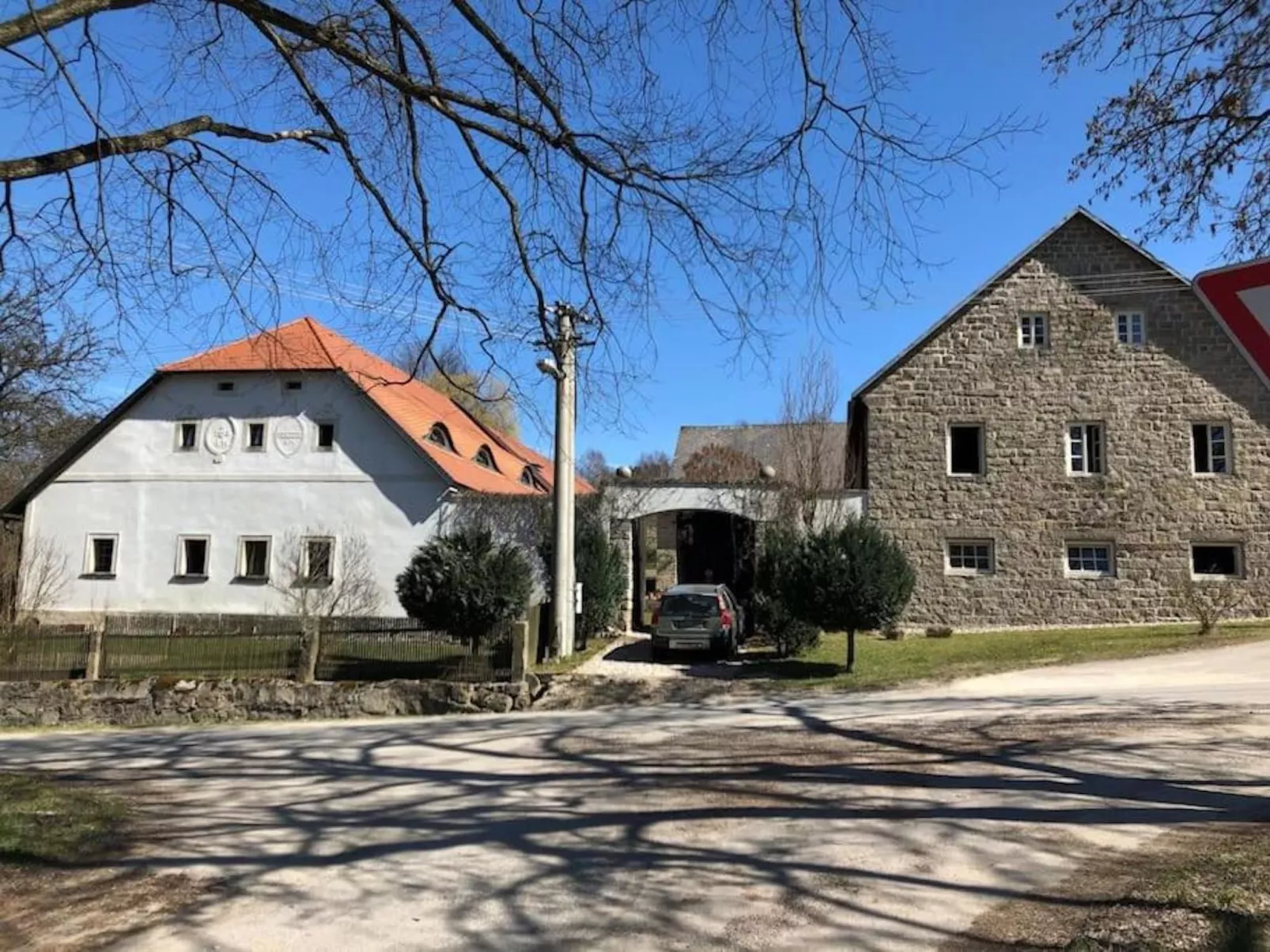 18 Century Bohemian Farmhouse-Buiten