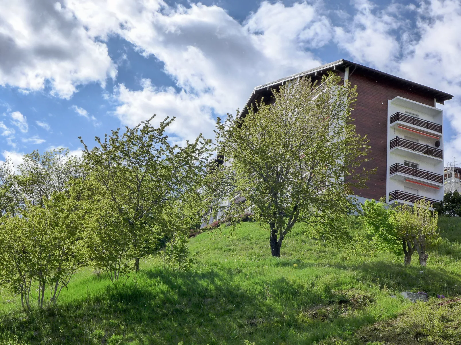 Europa Ouest / APT 74-Buiten
