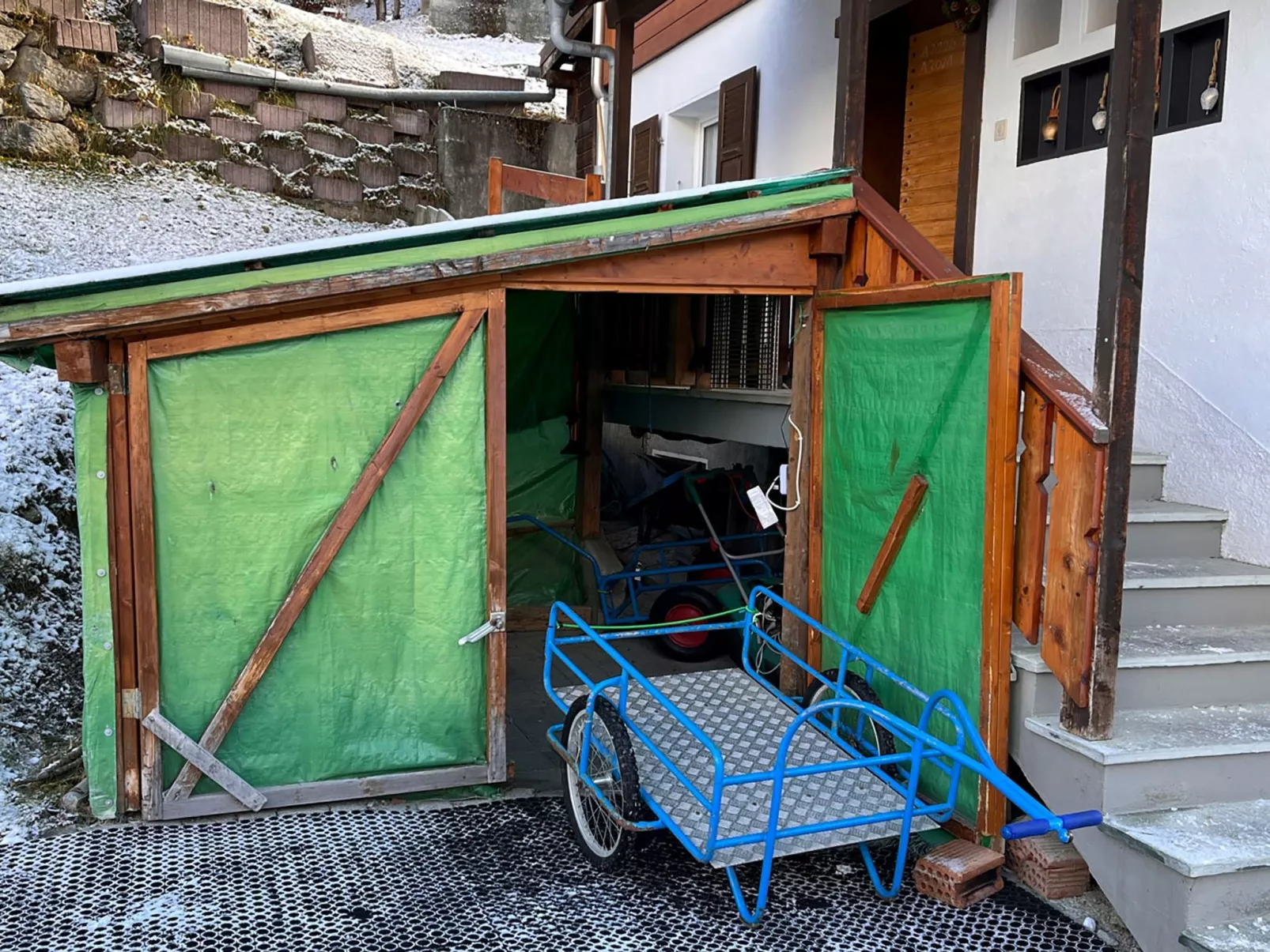 Chalet Jungtalblick Eggeri-Buiten